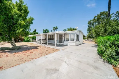 19384 El Rivino Road