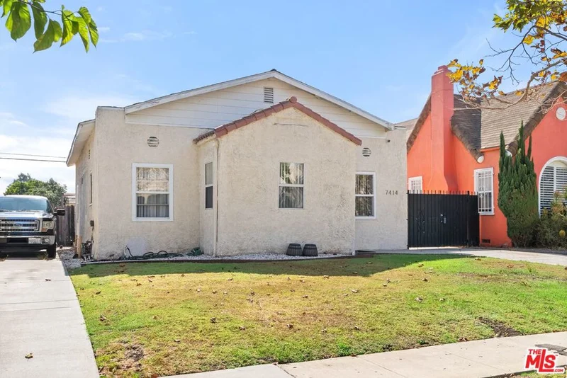 7414 Brighton Avenue photo 2