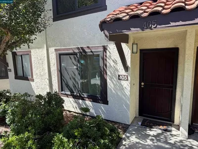 405 Del Valle Cir