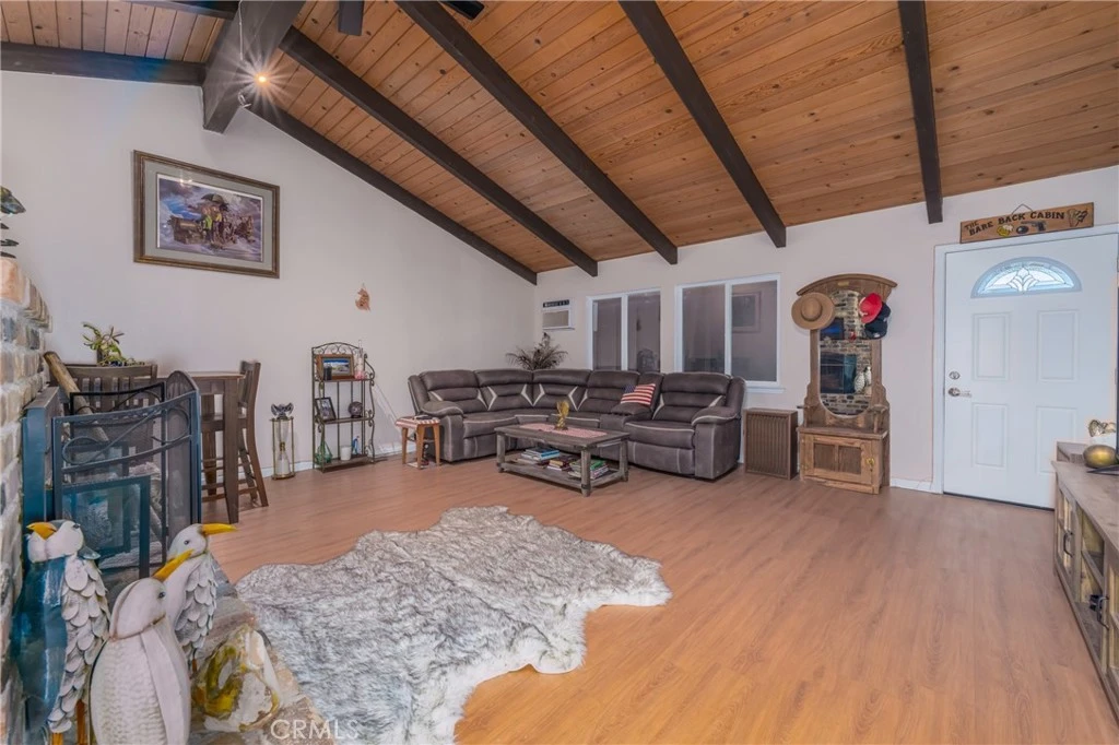Interior 3