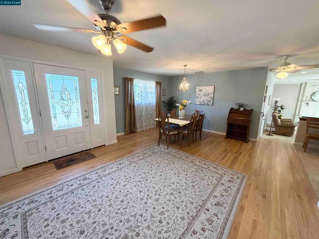 Interior 3