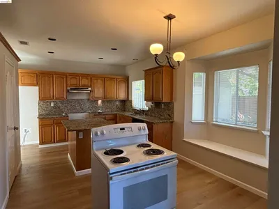 5021 CHAPARRAL CT photo 2