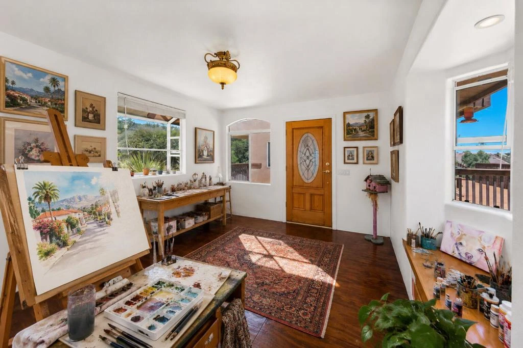 Interior 3