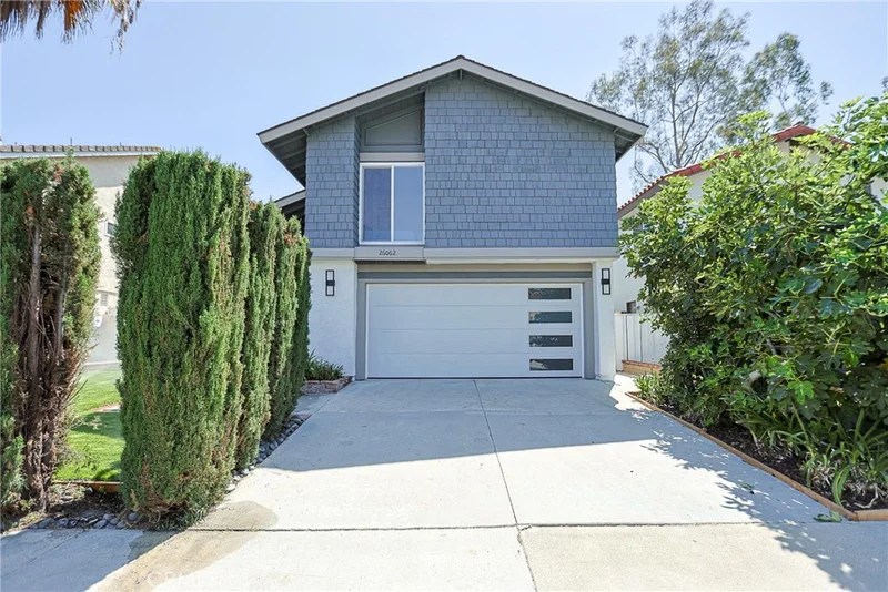 26062 Ramjit Court photo 2