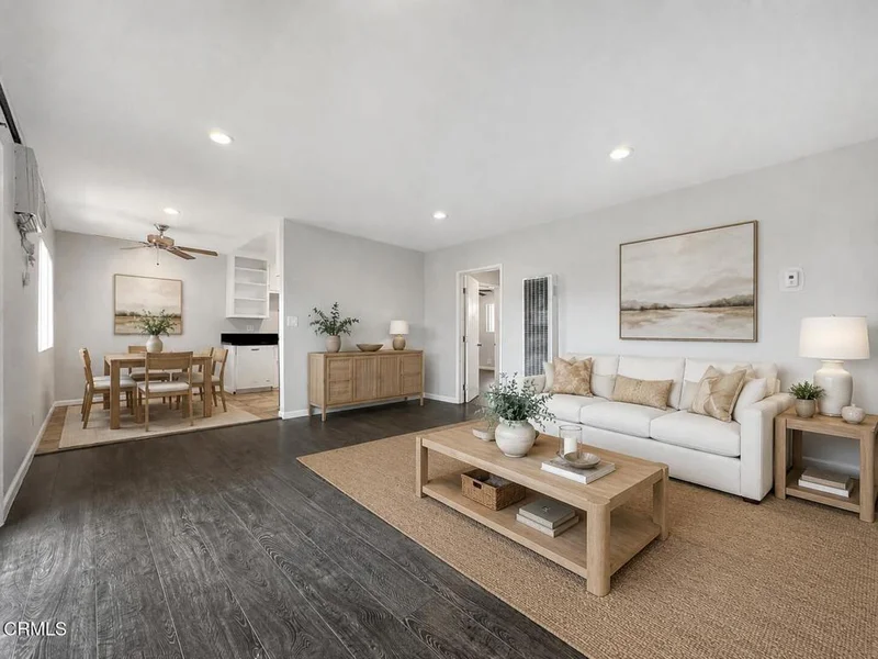 580 N Los Robles Avenue 11