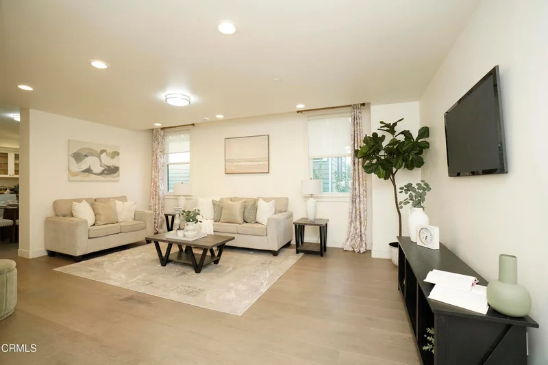 385 S Marengo Avenue 205, Pasadena, CA 91101