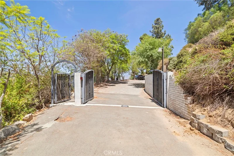 Photo 2 of 23166 Glendora Drive