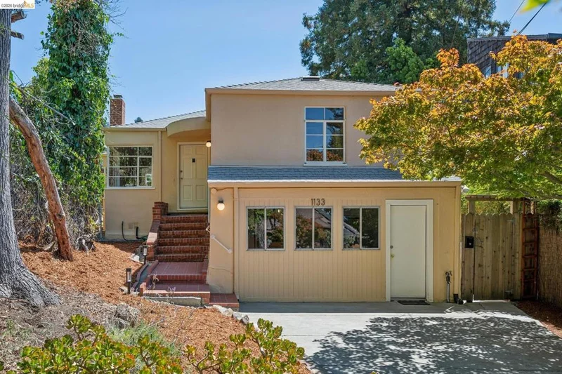 1133 Walnut Street