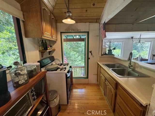 Interior 2