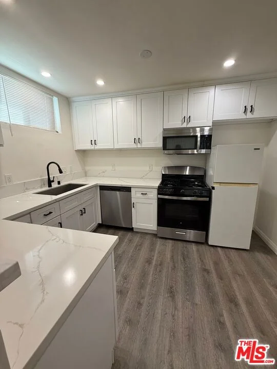 6006 W Pico Boulevard 1/2