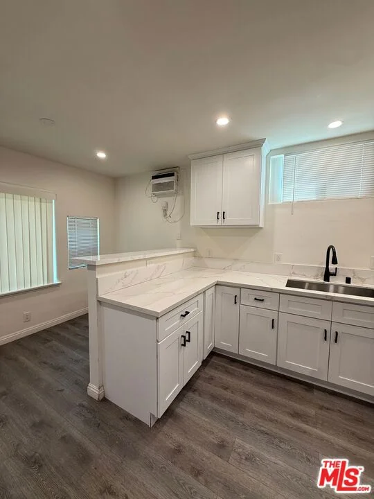 6006 W Pico Boulevard 1/2 photo 2