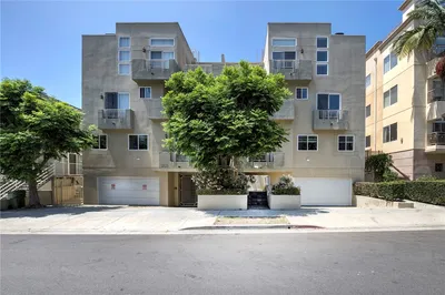 2125 S Bentley Ave 101