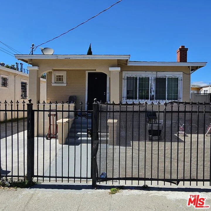917 107th Avenue photo 2
