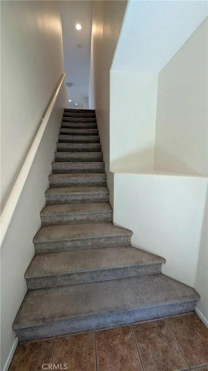 Interior 4