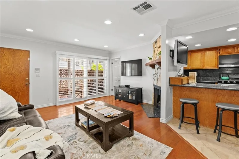 Photo 2 of 4345 W. 154th St. 10