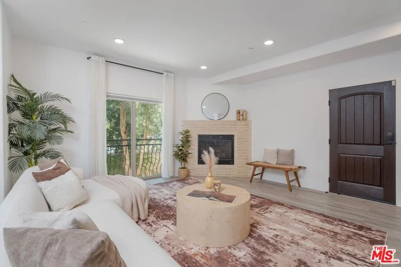 Photo 2 of 5737 Camellia Avenue 118