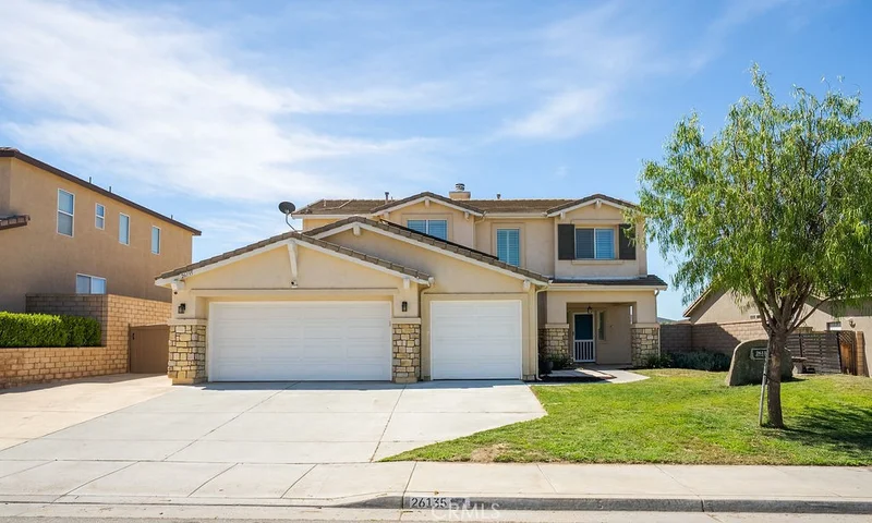 26135 Sierra Sky