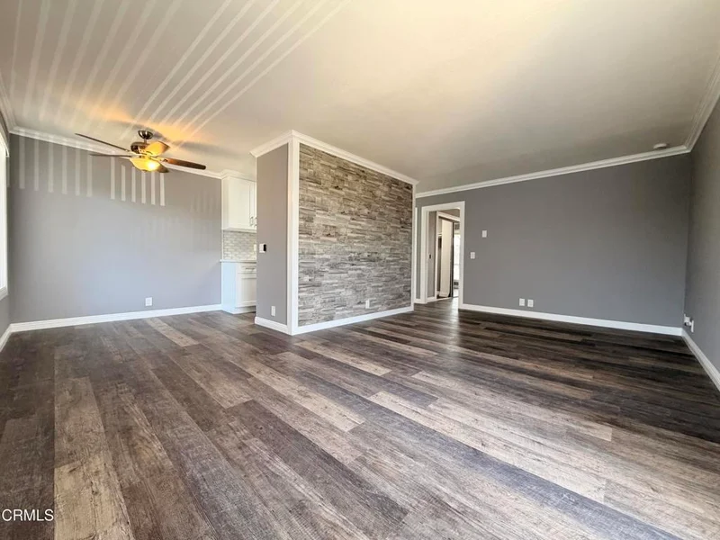 1310 N G Street 40 photo 2
