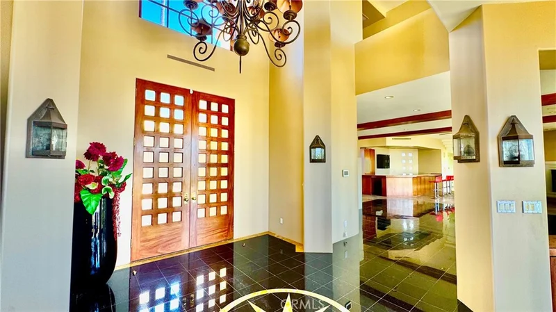 3140 E Abbey Ln photo 2