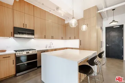 849 S Broadway 603