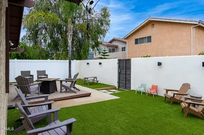 5209 Wavecrest Way photo 2