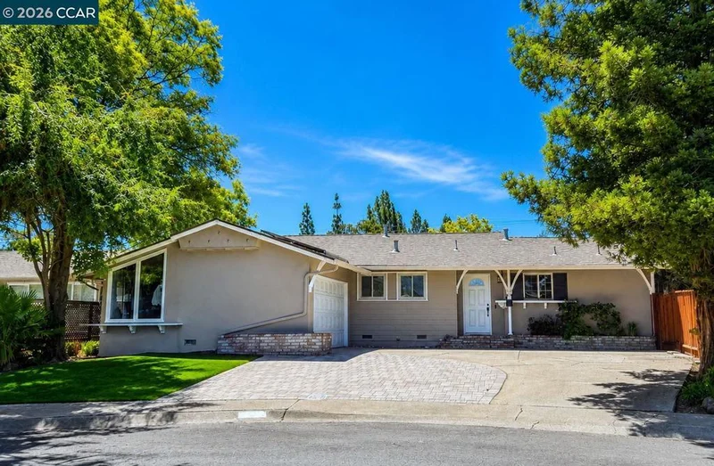 1226 Cheshire Court