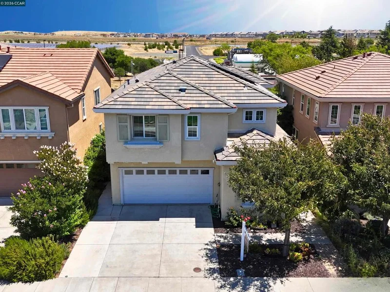 Photo 2 of 5311 Gramercy Cir