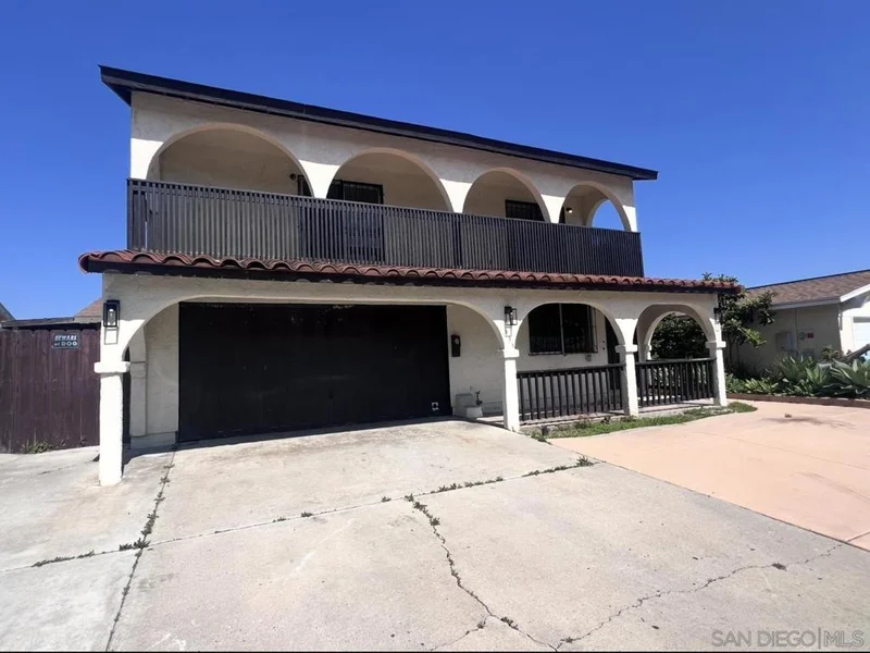 835 Worthington