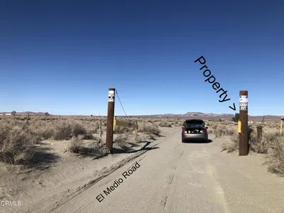 0 El Medio Road Road