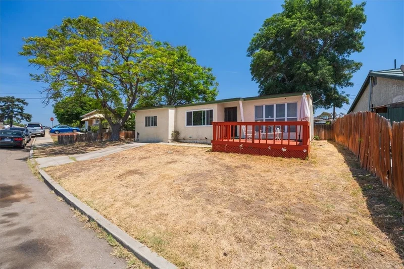 3139 Winlow Street photo 2