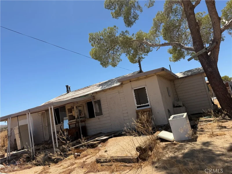 1411 E Bowman