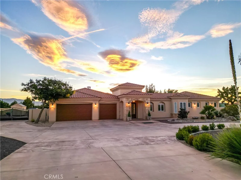 Photo 2 of 10230 Bellflower Street