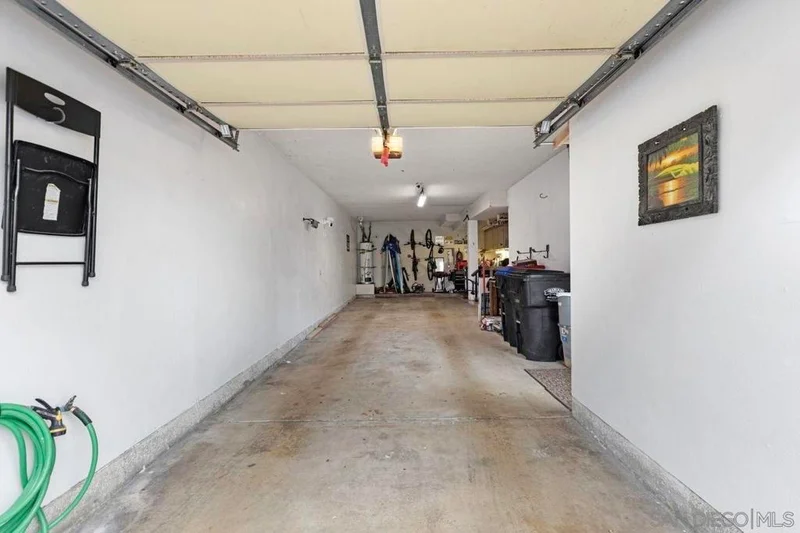 6121 Calle Mariselda 304 photo 2