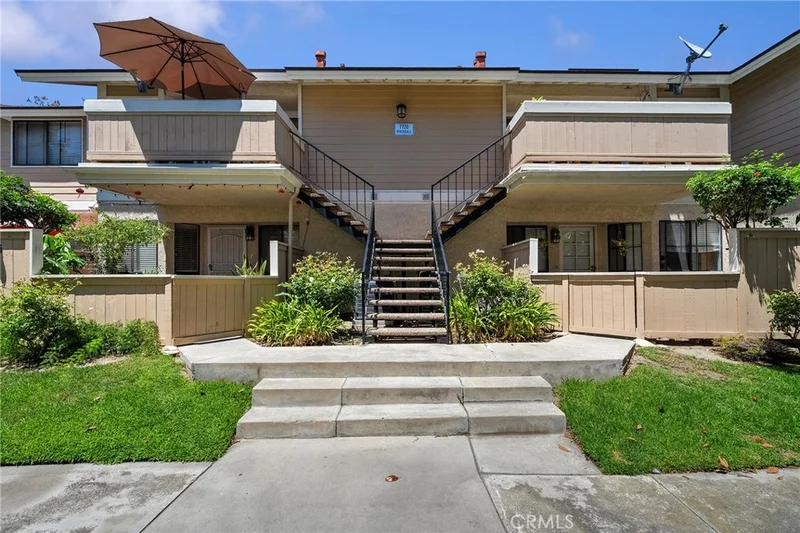 7720 Riverdale B