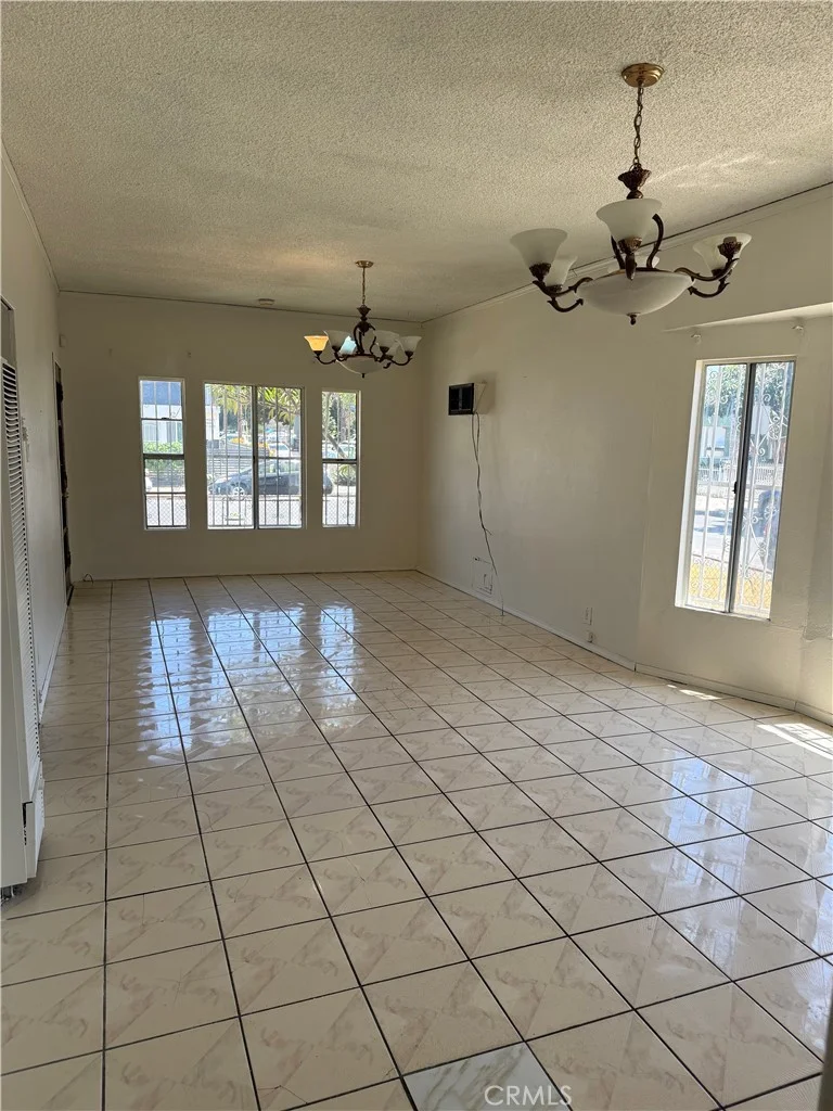 4439 Lima Street photo 2