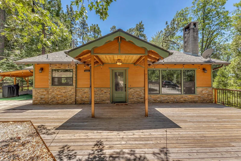 55175 John Muir Road, Idyllwild, CA 92549