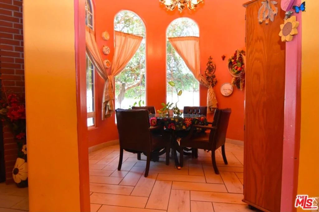 Interior 2