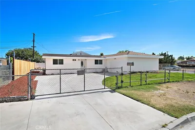 11322 Salinaz Avenue photo 2