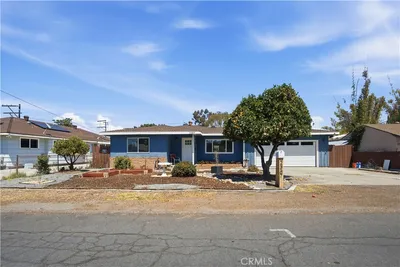 2367 Golden Avenue photo 2