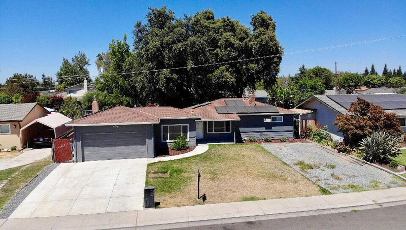 Photo 2 of 4817 Cosmos Drive