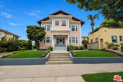 108 N Broadway 6