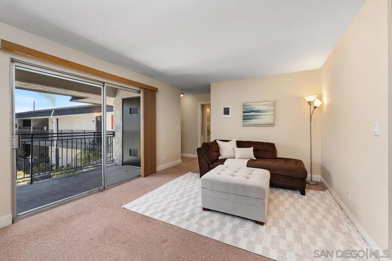 3535 Madison Ave 210 photo 2