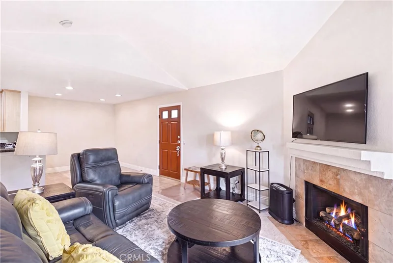 2380 Del Mar Way 305