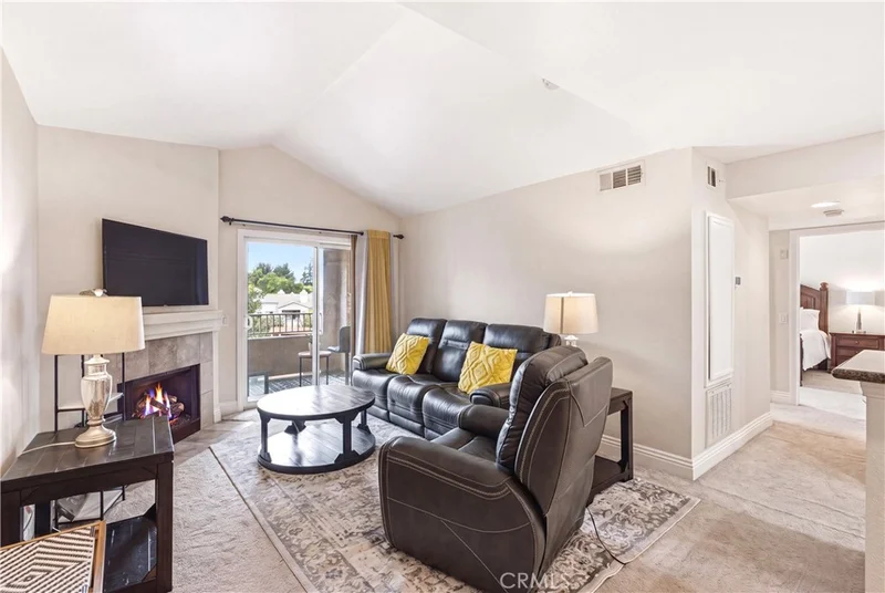 2380 Del Mar Way 305 photo 2