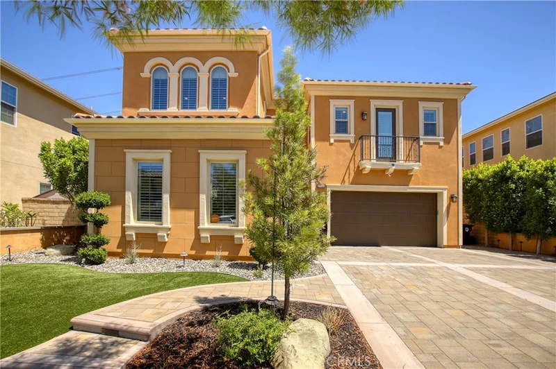 27624 Camellia Drive photo 2