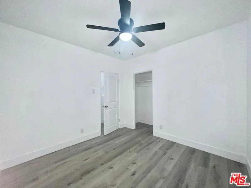 5590 Lemon Avenue photo 2