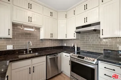 8960 Cynthia Street 208 photo 2