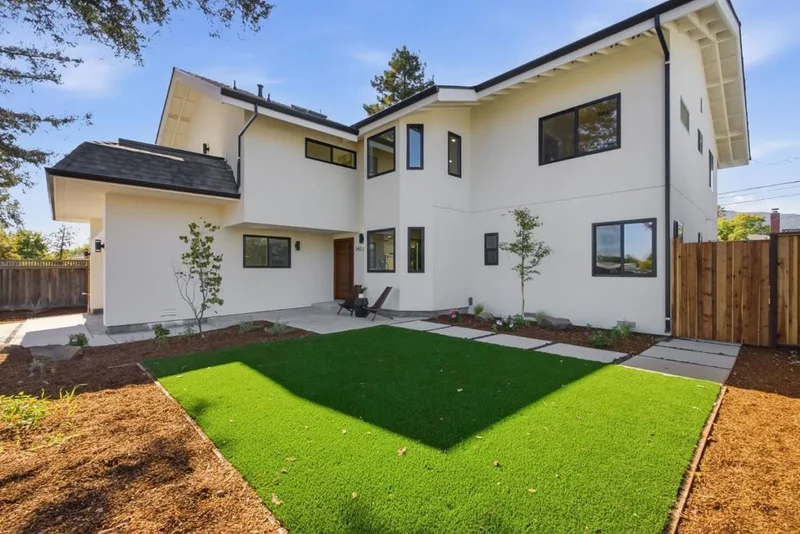 Photo 2 of 2422 Adonis Way