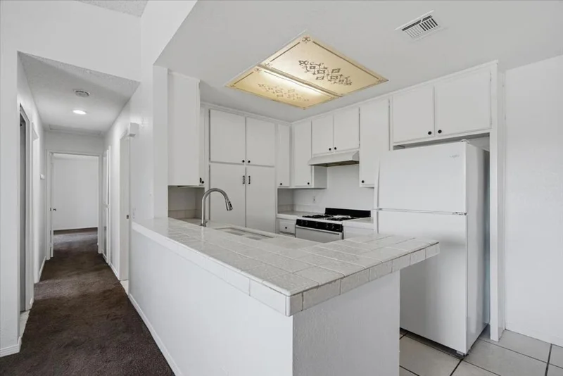 Photo 2 of 31200 Landau Boulevard 1504