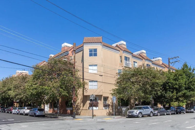 Photo 2 of 600 Chestnut Street 110